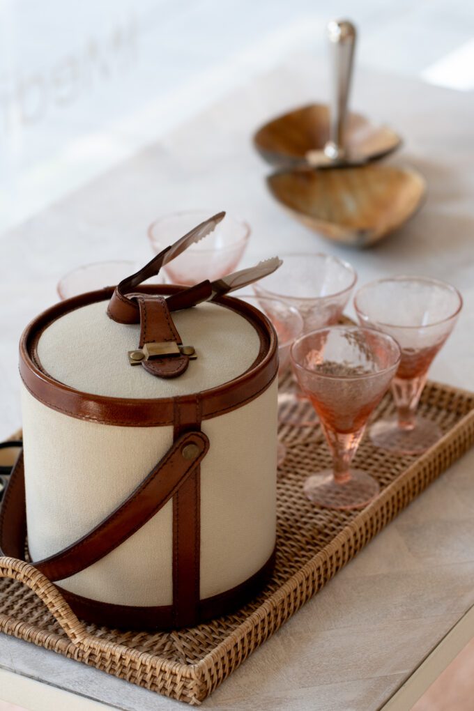 STAND 2 APERITIVOS CUERNO BRAZO PLATEADO - Imagen 2