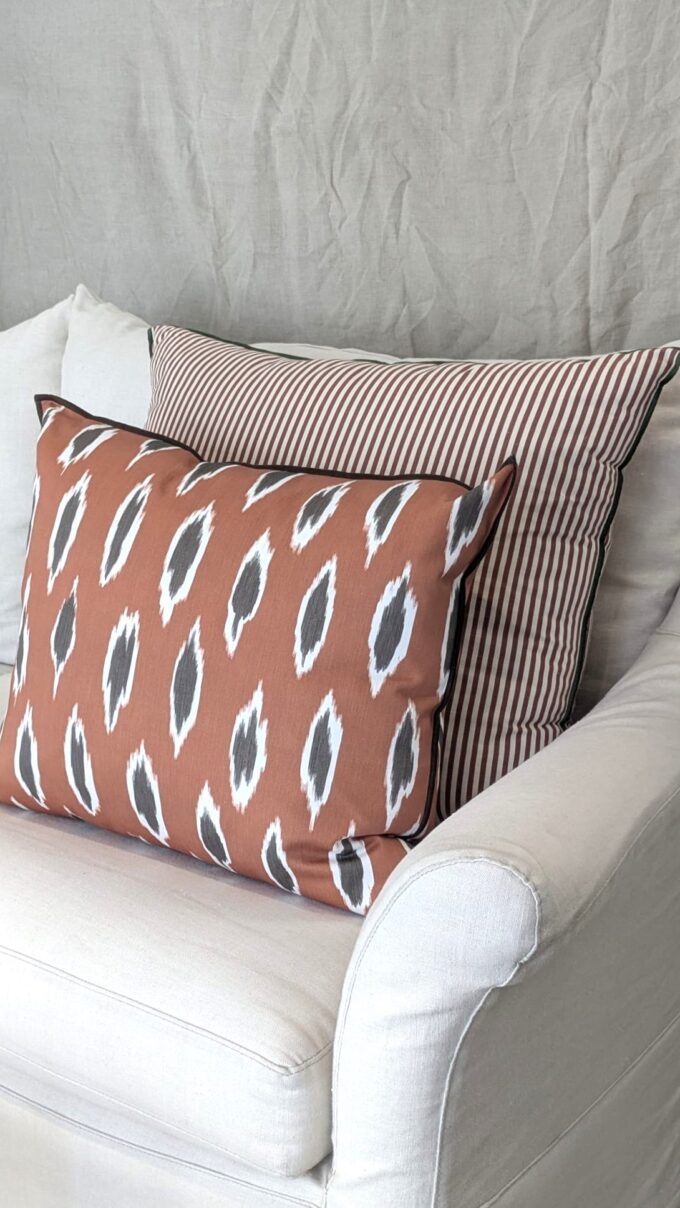 COJIN IKAT TERRACOTA - Imagen 3